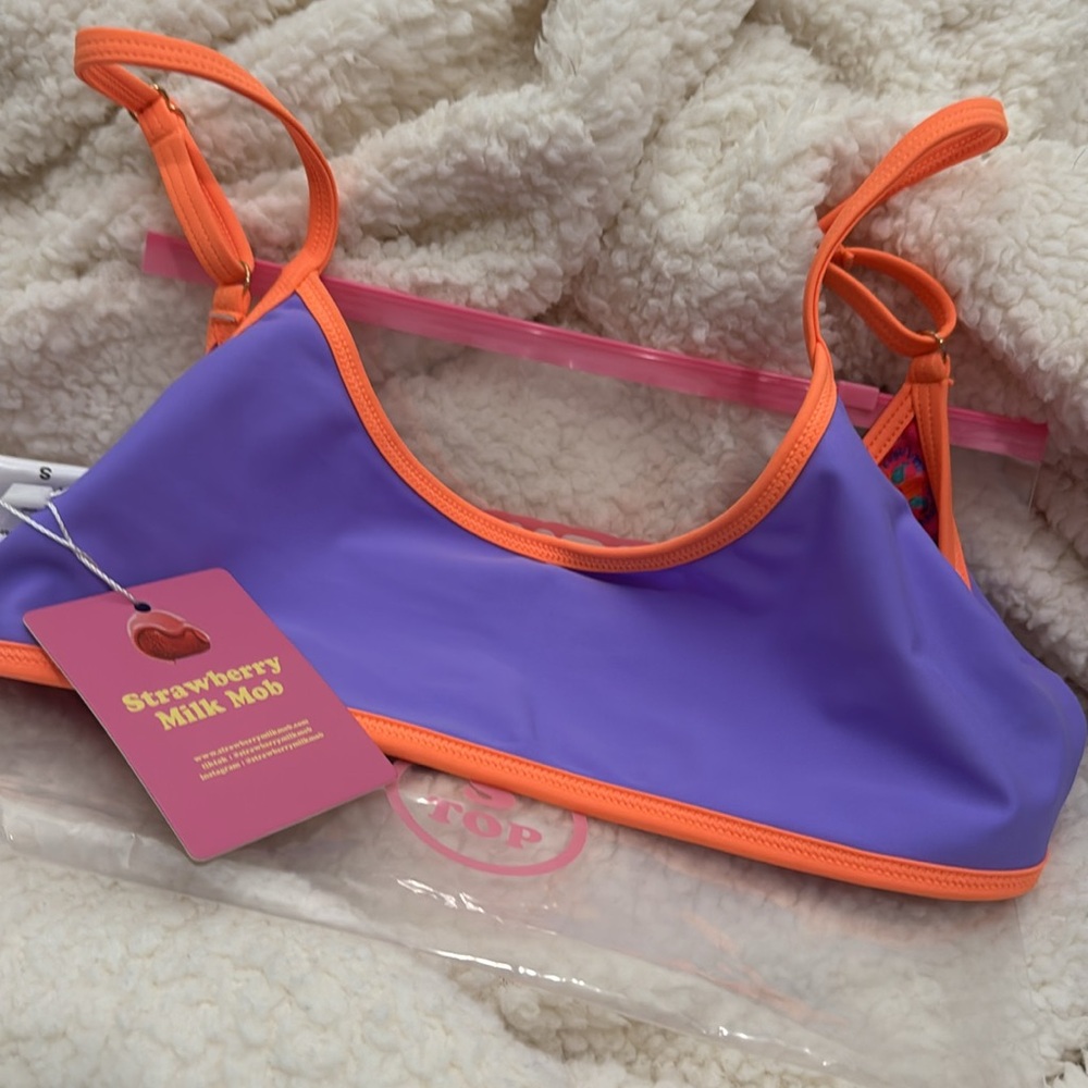 Strawberry Milk Mob Pixie Top Small BNWT SOLD OUT - Picture 8 of 10